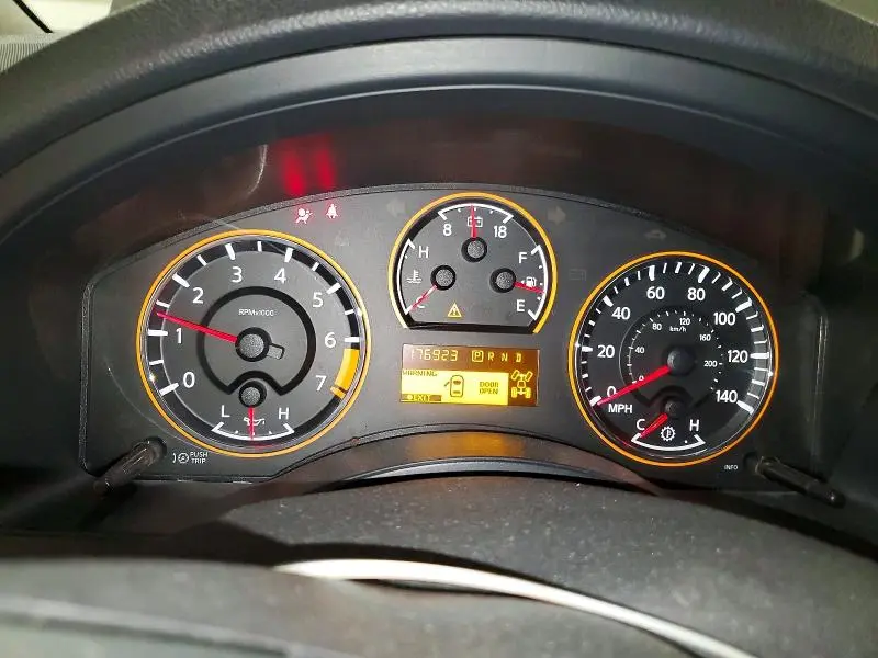 2012 NISSAN ARMADA SV  