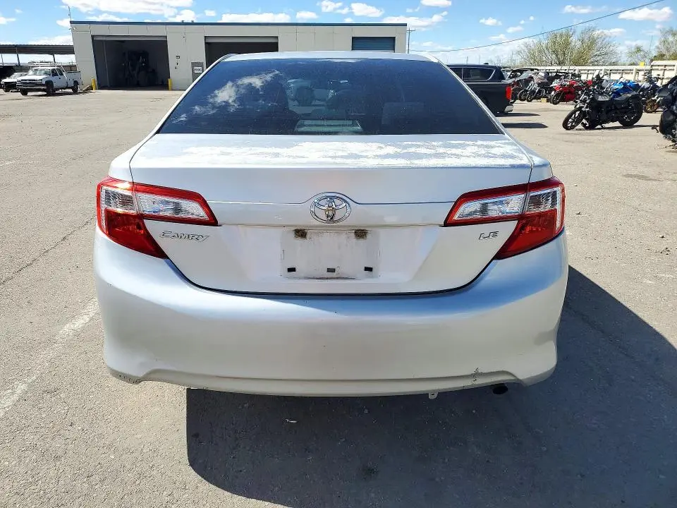 2012 TOYOTA CAMRY LE  