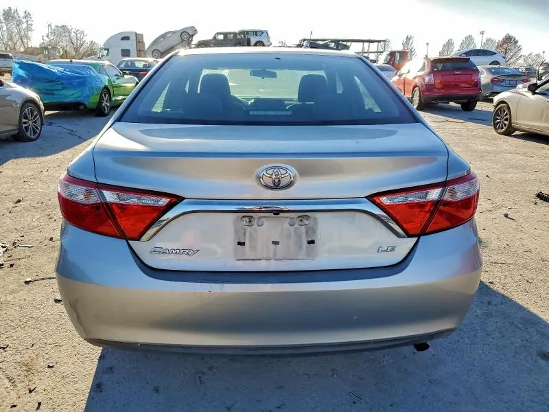 2015 TOYOTA CAMRY LE  