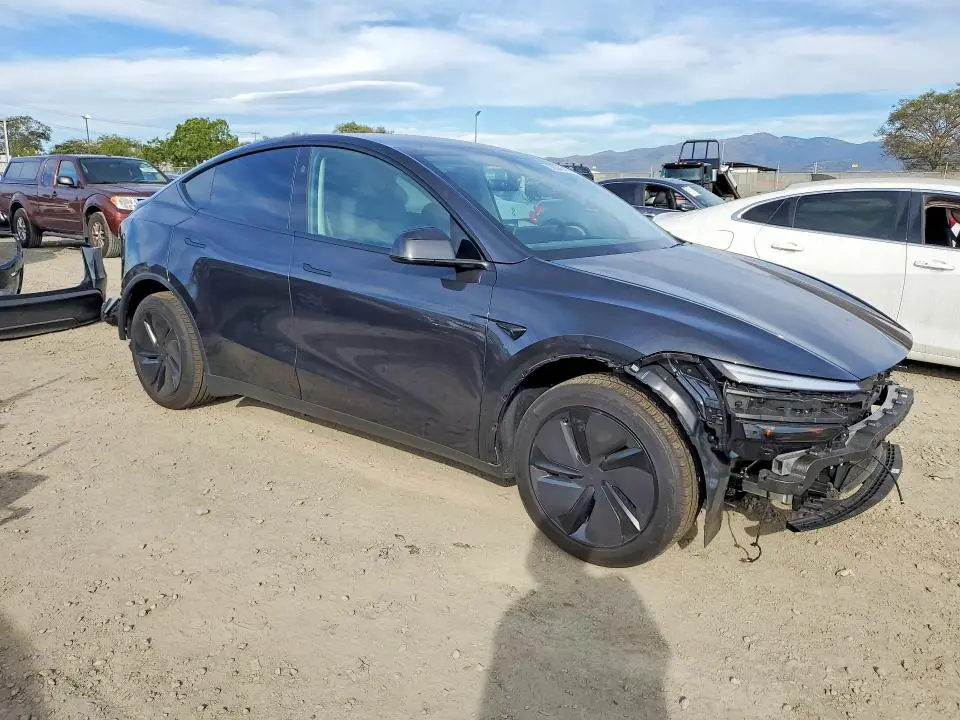 2026 TESLA MODEL Y   