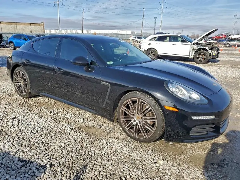 2016 PORSCHE PANAMERA 2  