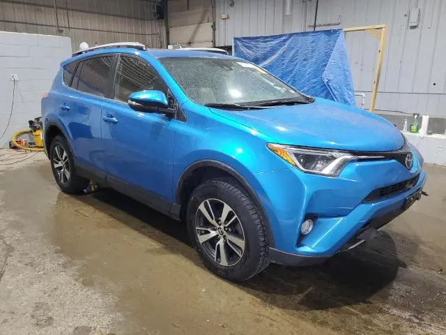 2017 TOYOTA RAV4 XLE  