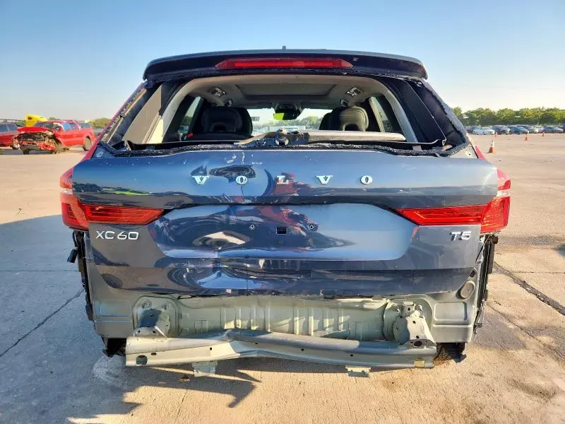 2021 VOLVO XC60 T5 INSCRIPTION  