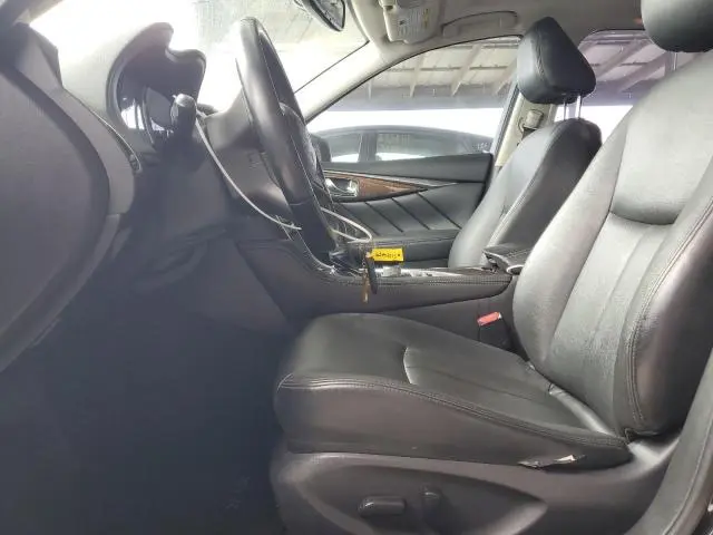 2018 INFINITI Q50 LUXE  