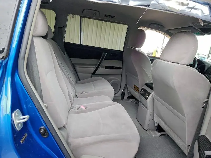 2010 TOYOTA HIGHLANDER   