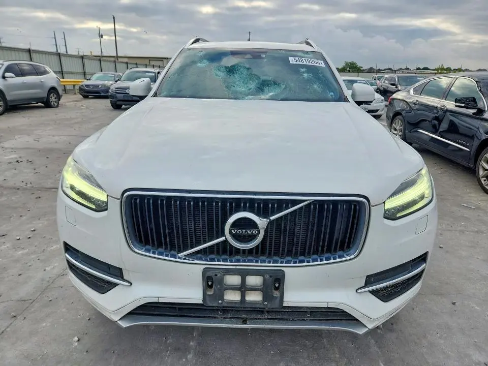 2018 VOLVO XC90 T6  