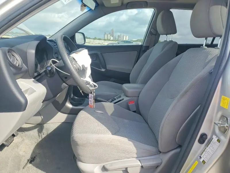 2011 TOYOTA RAV4 BASE  