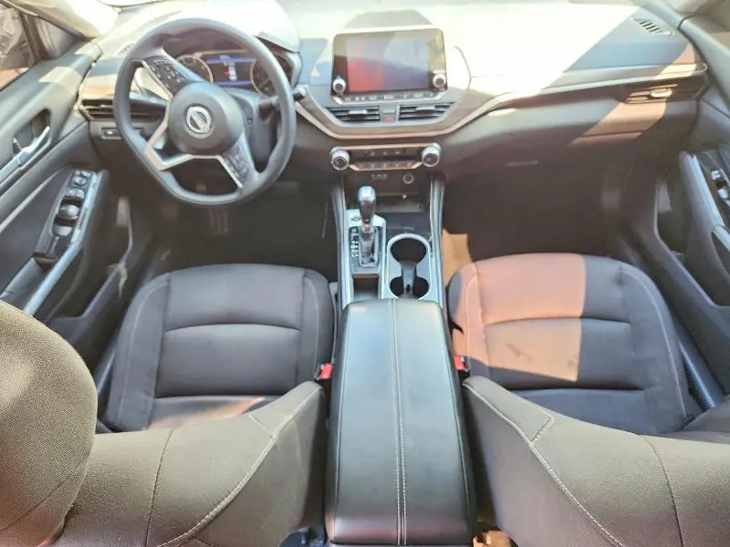 2023 NISSAN ALTIMA SV  