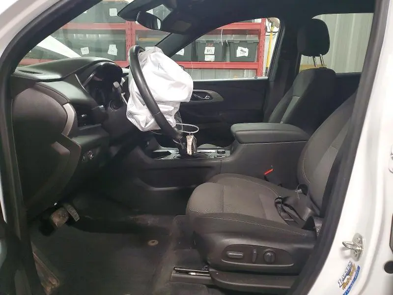 2023 CHEVROLET TRAVERSE LT  