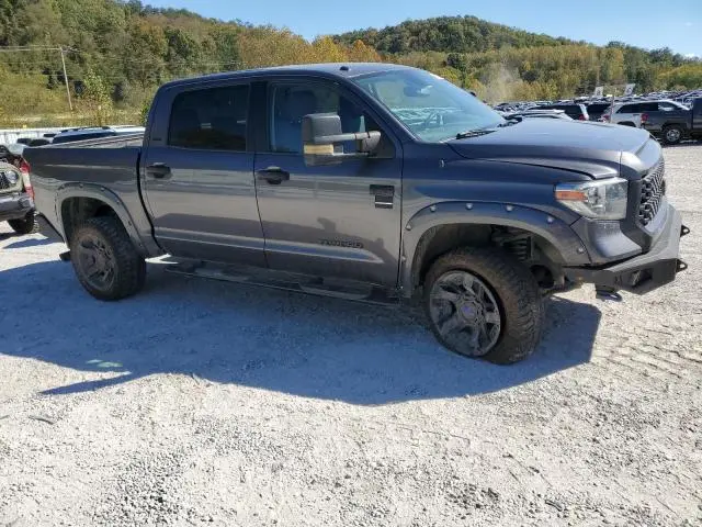 2018 TOYOTA TUNDRA CREWMAX SR5  