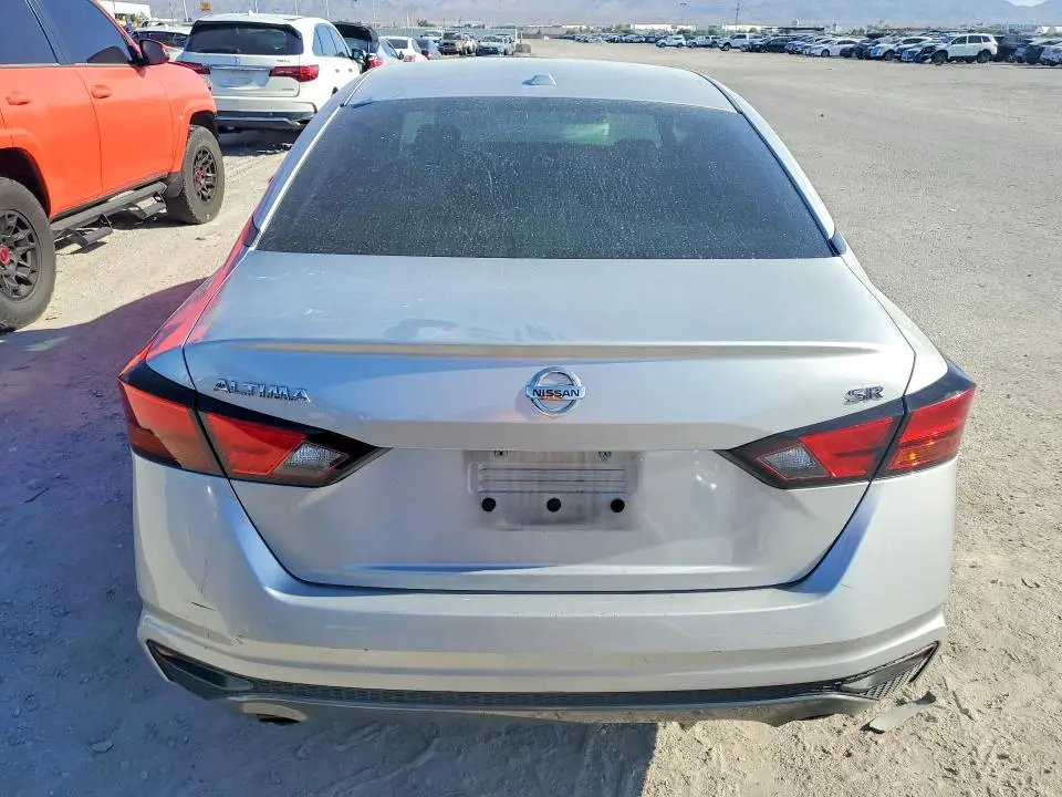 2019 NISSAN ALTIMA SR  
