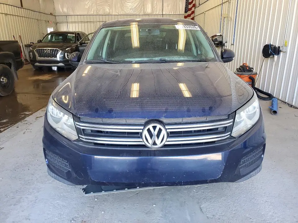 2013 VOLKSWAGEN TIGUAN S  