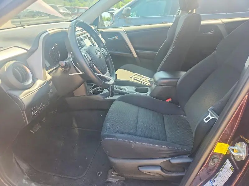 2018 TOYOTA RAV4 XLE  