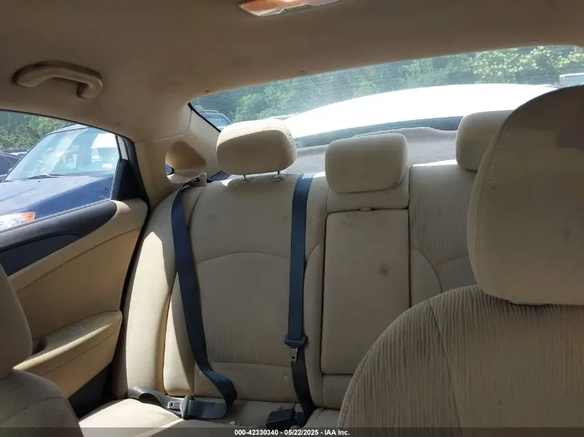 2011 HYUNDAI SONATA GLS