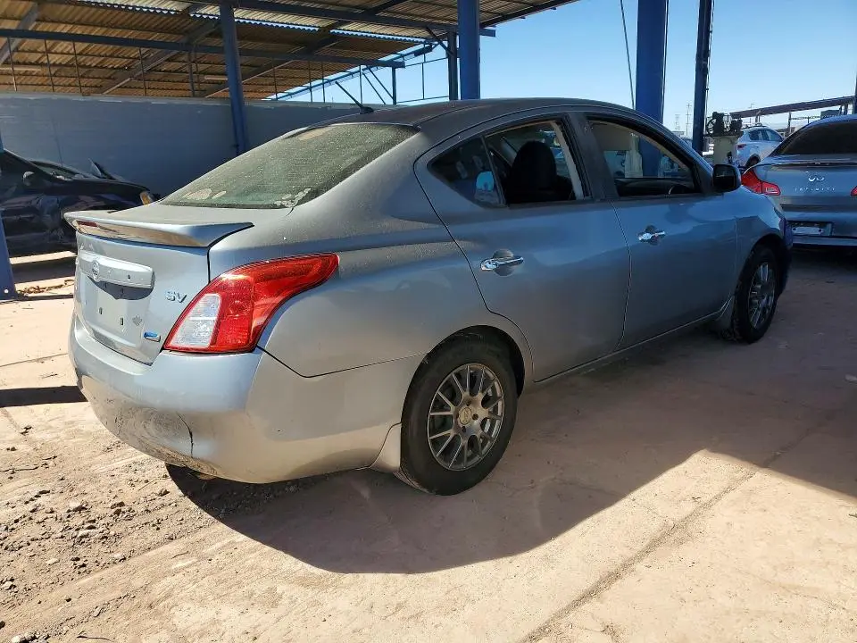 2014 NISSAN VERSA 1.6 SV  