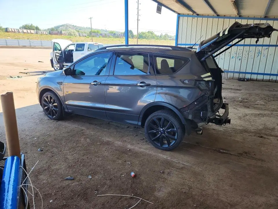 2017 FORD ESCAPE TITANIUM  