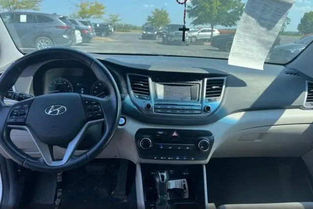 2017 HYUNDAI TUCSON SPORT  