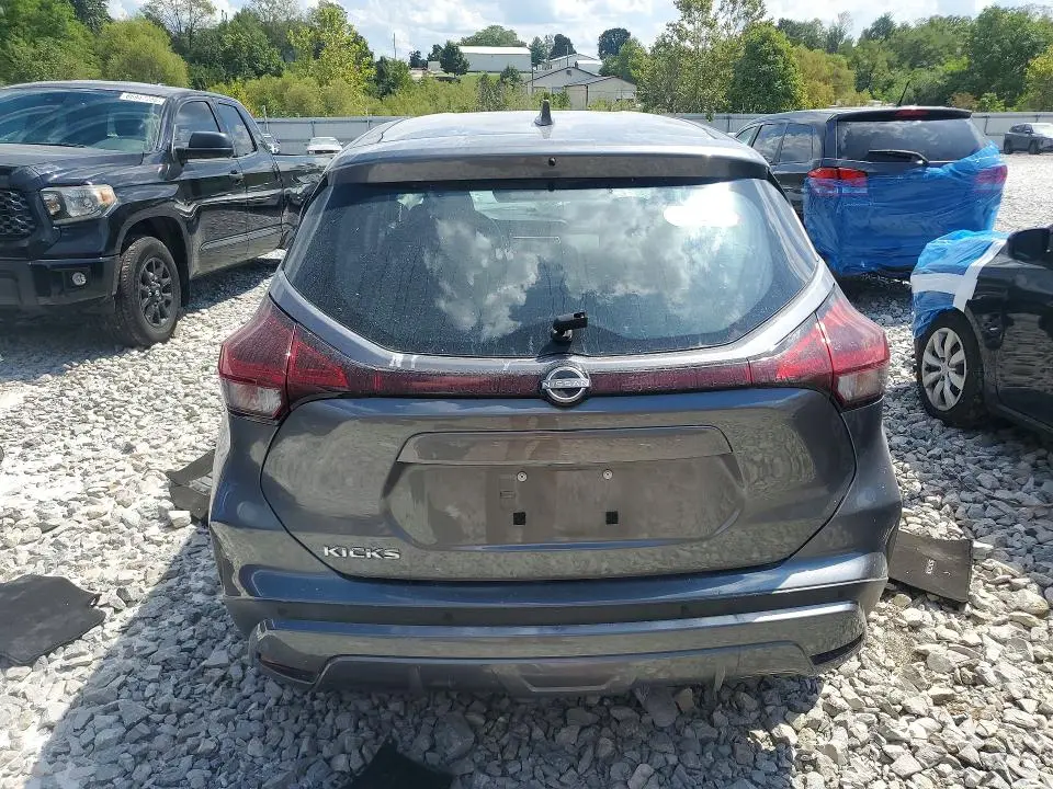 2024 NISSAN KICKS S  