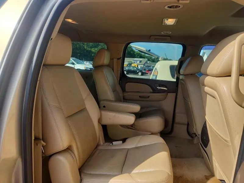 2011 CHEVROLET SUBURBAN K1500 LTZ