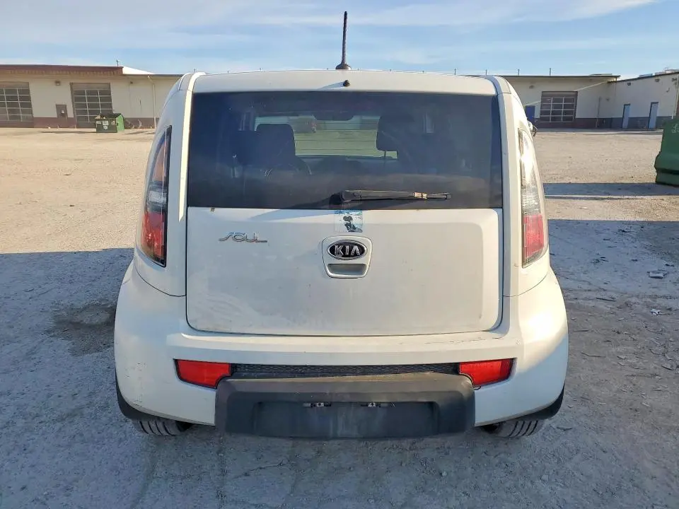 2010 KIA SOUL +  