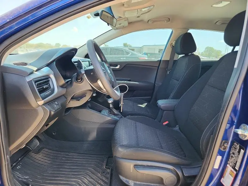 2020 KIA RIO S  