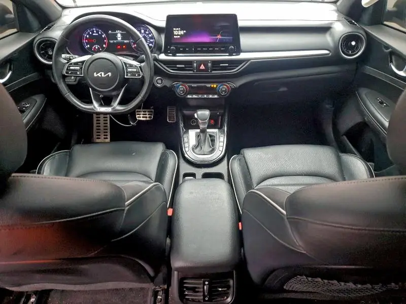 2023 KIA FORTE GT LINE  