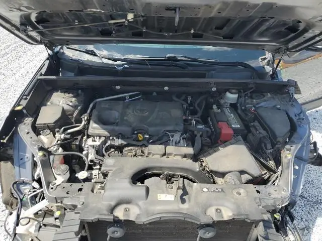 2019 TOYOTA RAV4 XLE  