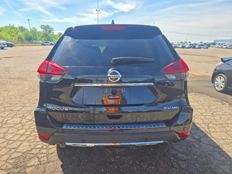 2020 NISSAN ROGUE SV  