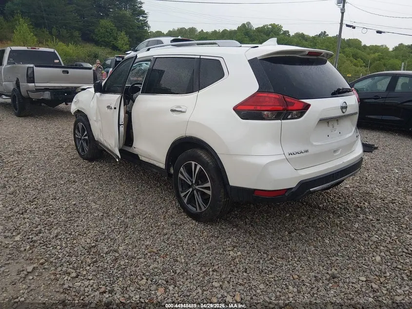 2017 NISSAN ROGUE SL