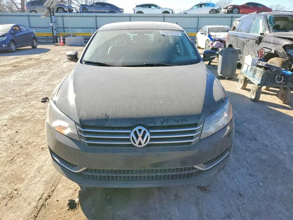 2015 VOLKSWAGEN PASSAT S  