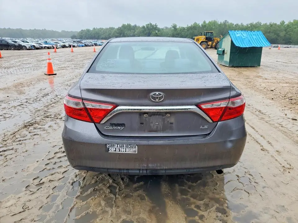 2017 TOYOTA CAMRY LE  