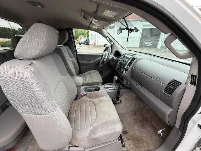 2016 NISSAN FRONTIER S  