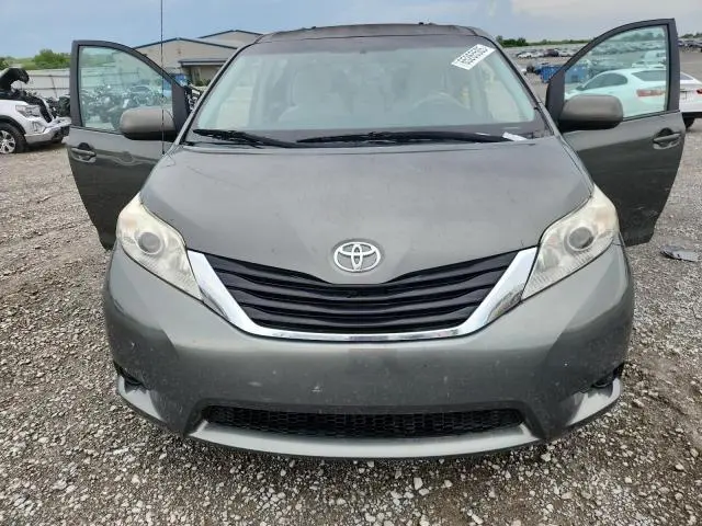 2011 TOYOTA SIENNA LE  
