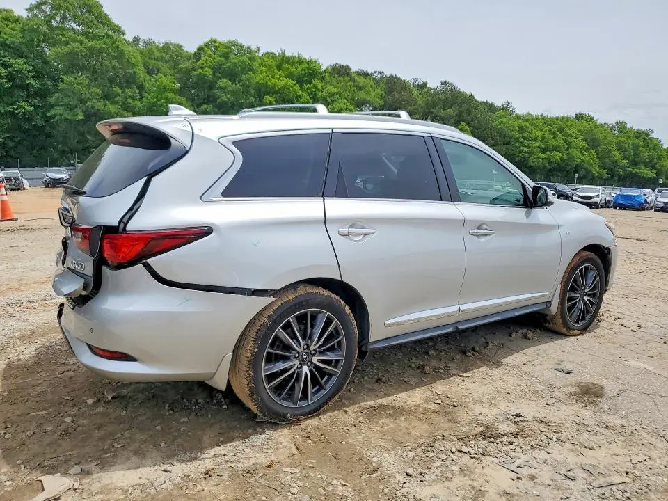 2020 INFINITI QX60 LUXE  