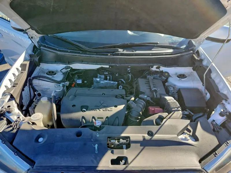 2013 MITSUBISHI OUTLANDER SPORT SE  