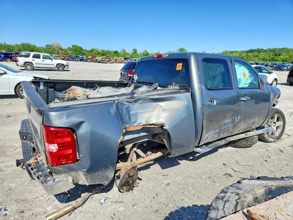 2011 CHEVROLET SILVERADO K1500 LT  