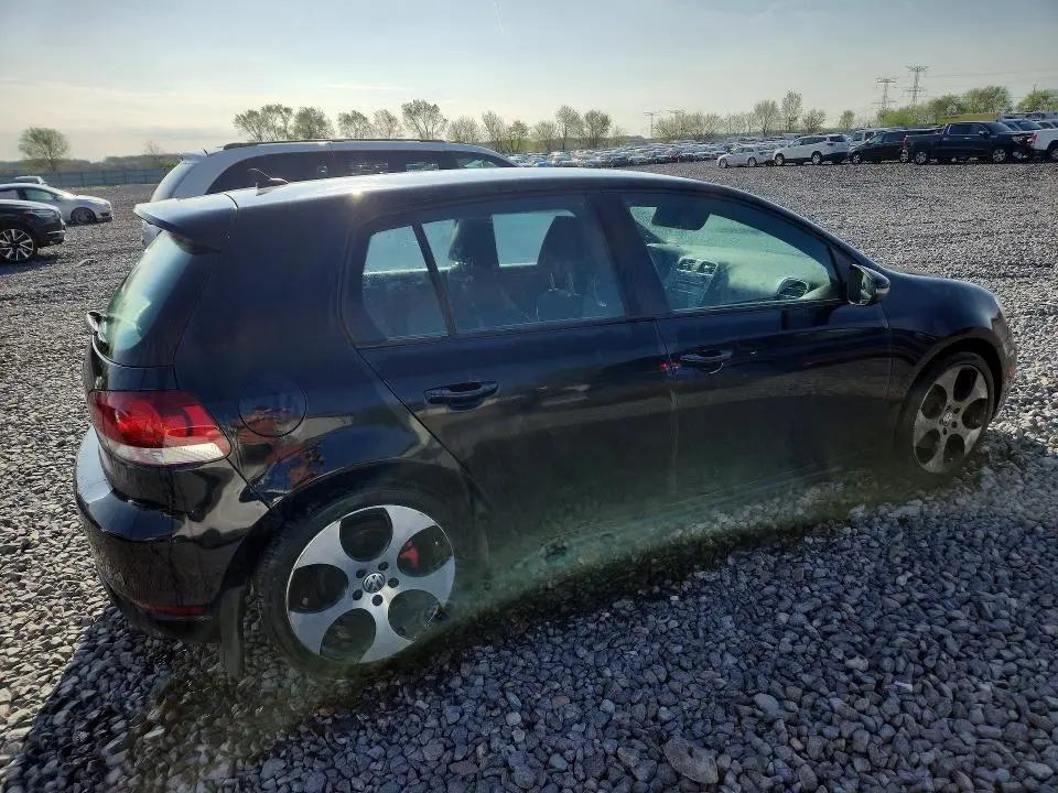 2011 VOLKSWAGEN GTI   