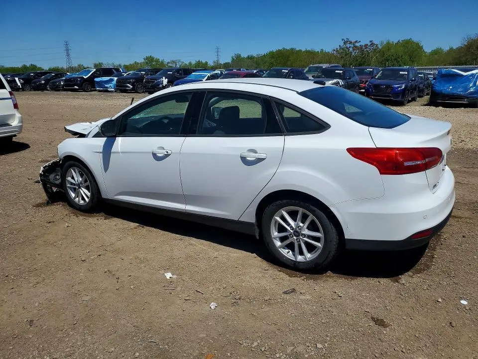 2015 FORD FOCUS SE  
