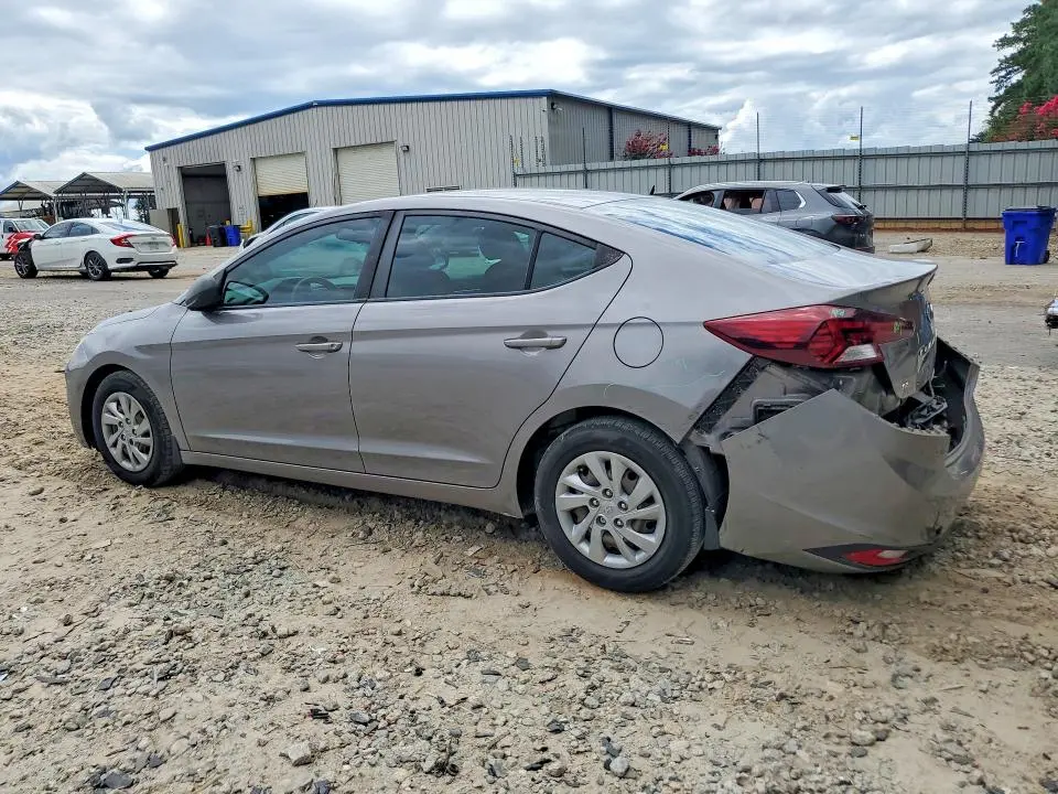 2020 HYUNDAI ELANTRA SE  