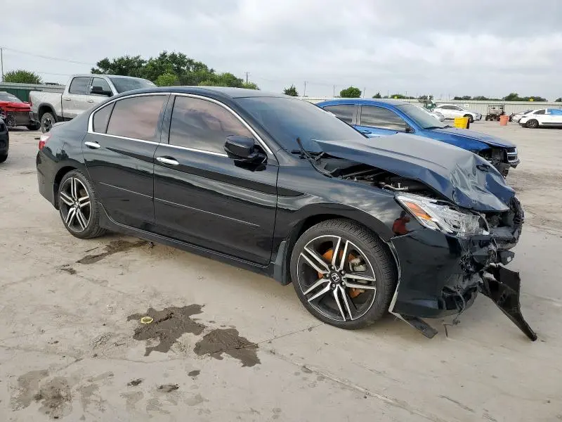 2017 HONDA ACCORD TOURING  
