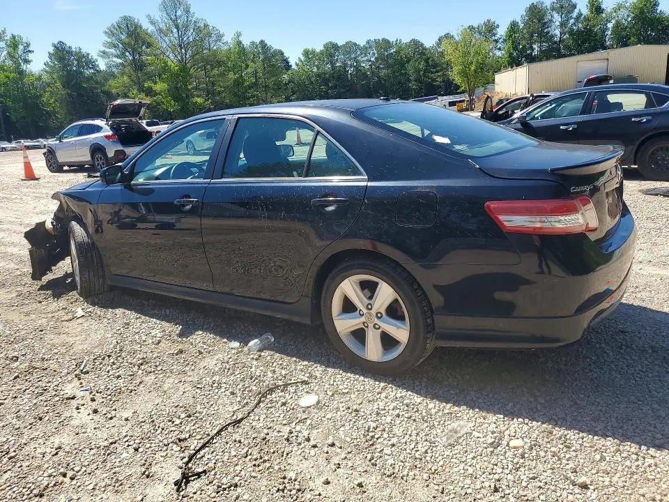 2011 TOYOTA CAMRY SE  