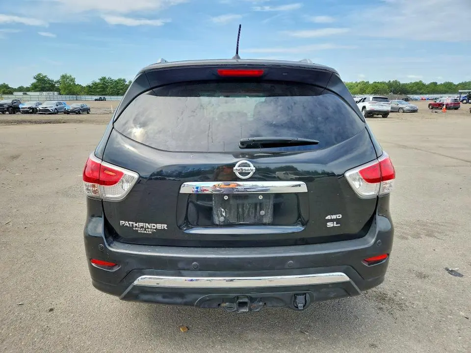 2014 NISSAN PATHFINDER SL  