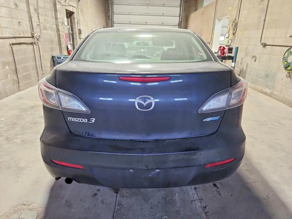 2013 MAZDA 3 I  