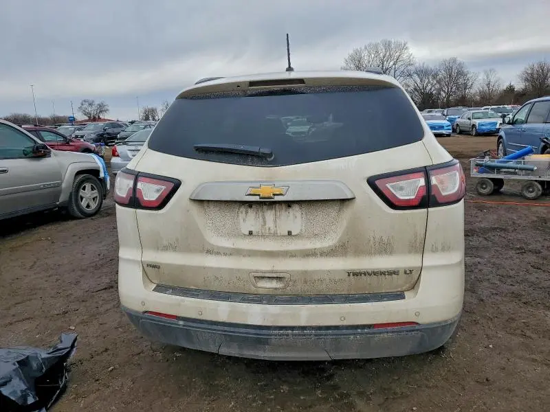 2015 CHEVROLET TRAVERSE LT  