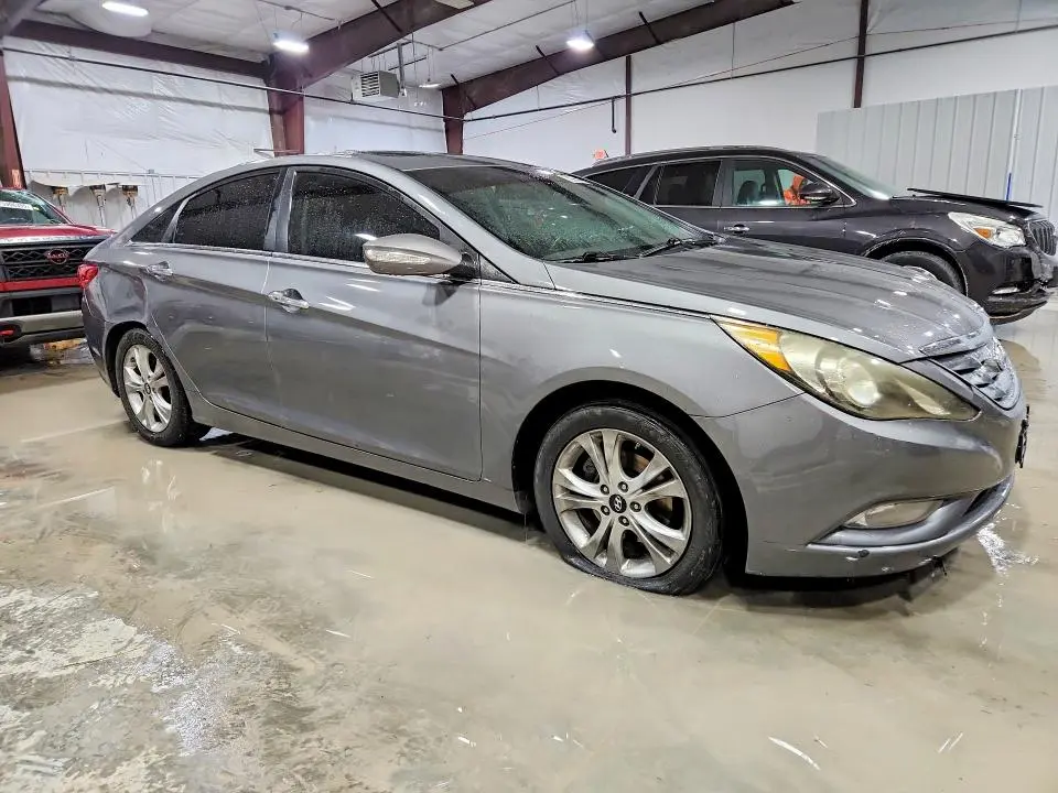 2011 HYUNDAI SONATA SE  