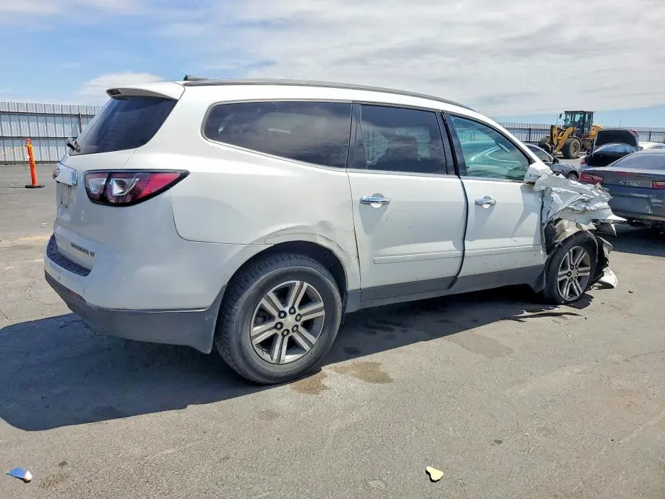 2016 CHEVROLET TRAVERSE LT  