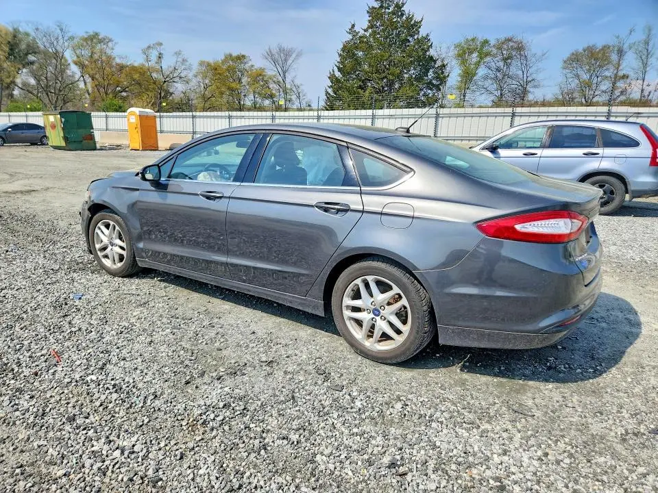 2015 FORD FUSION SE  