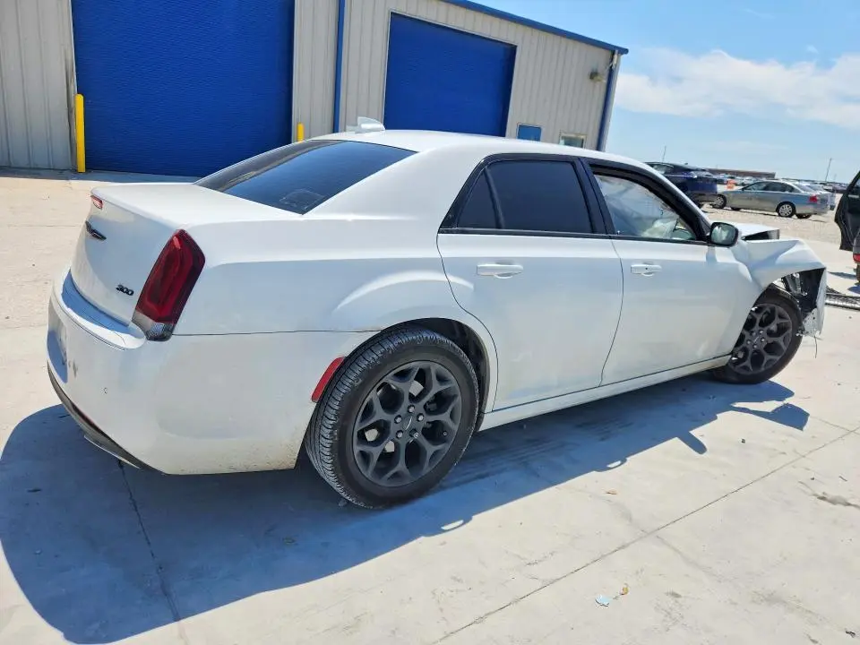 2022 CHRYSLER 300 TOURING L  