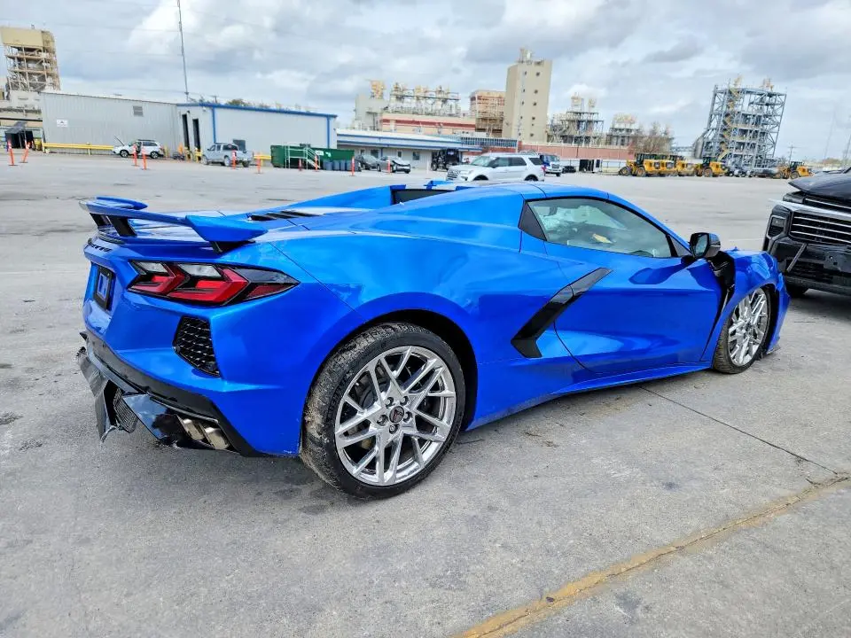 2025 CHEVROLET CORVETTE STINGRAY 2LT  