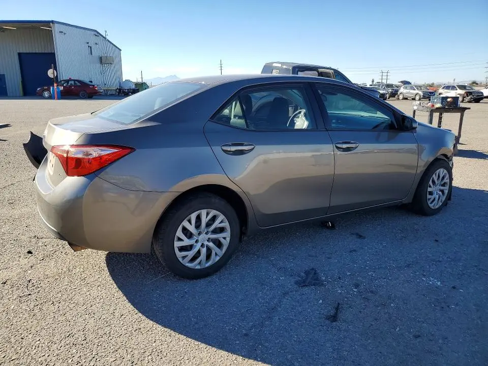 2017 TOYOTA COROLLA LE  